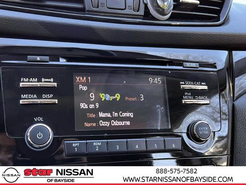 Used 2017 Nissan Rogue Sport SV image 26