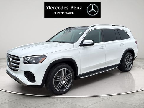 Used 2026 Mercedes-Benz GLS 450 4MATIC image 1
