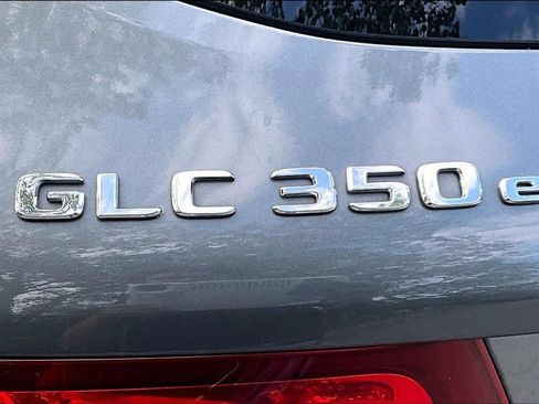 Used 2019 Mercedes-Benz GLC 350e 4MATIC w/ Premium Package image 42