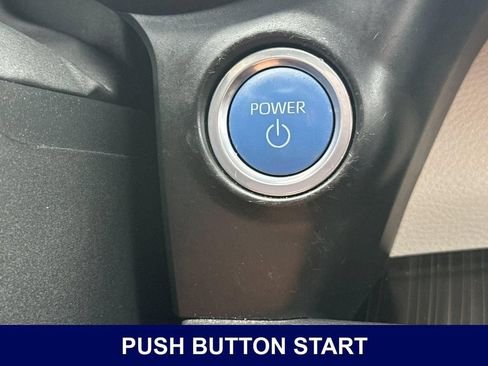 Used 2023 Toyota Sienna Platinum FWD image 30