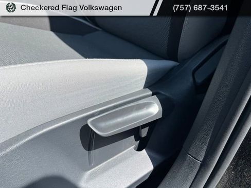 Used 2024 Volkswagen Taos S image 23
