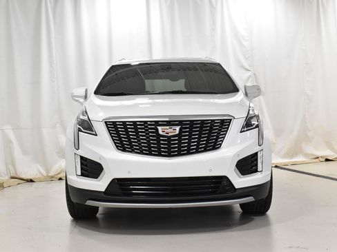 Certified 2022 Cadillac XT5 Premium Luxury w/ LPO, Floor Liner Package image 32