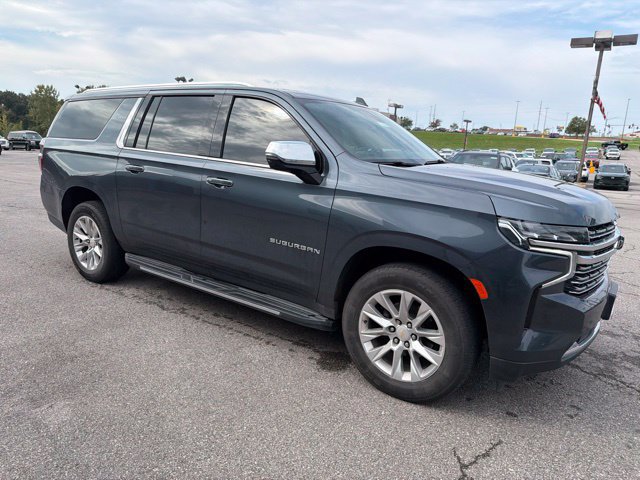 Used 2021 Chevrolet Suburban Premier w/ Premium Package AWD/4WD image 11