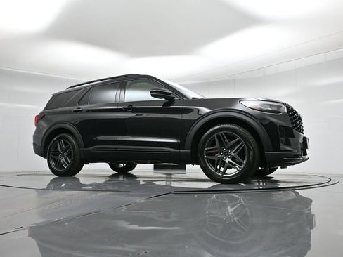 New 2026 Ford Explorer ST w/ Sun And Sound Package image 46