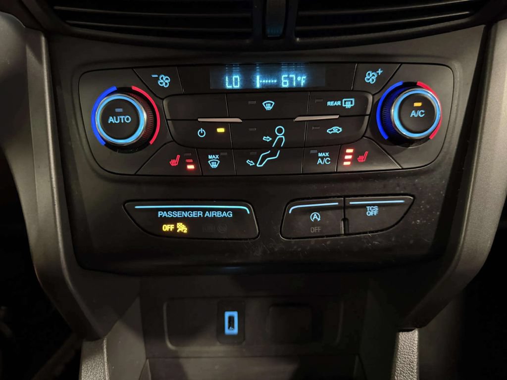 Used 2017 Ford Escape SE w/ SE Leather Comfort Package FWD image 32