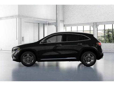 New 2026 Mercedes-Benz GLA 250 4MATIC image 34