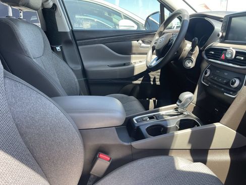 Used 2020 Hyundai Santa Fe SE w/ Cargo Package FWD image 4