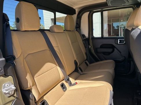 New 2026 Jeep Gladiator Willys AWD/4WD image 41