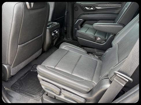 Used 2021 GMC Yukon Denali w/ LPO, Illumination Package AWD/4WD image 23
