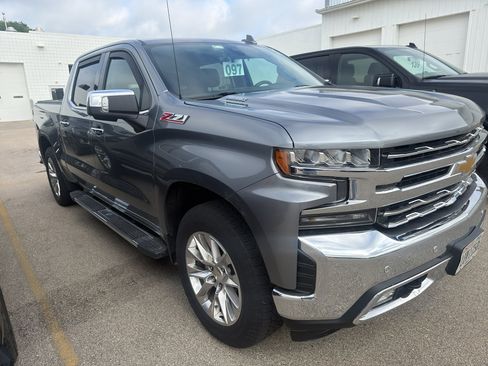 Used 2021 Chevrolet Silverado 1500 LTZ w/ LTZ Premium Package AWD/4WD image 2