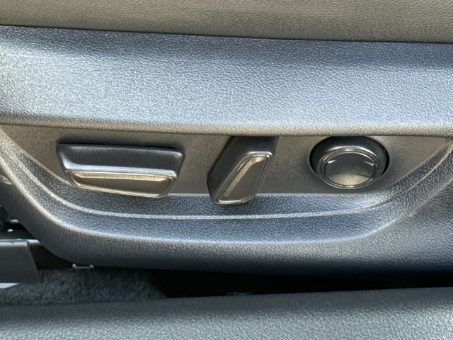Used 2026 Toyota Camry XSE w/ Premium Package FWD image 21