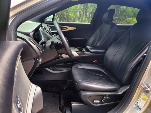 Used 2017 Lincoln MKX Premiere FWD image 14