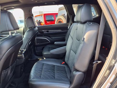 Used 2024 Kia Telluride EX X-Line AWD/4WD image 17