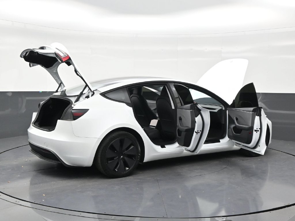 Used 2025 Tesla Model 3 Long Range RWD image 27