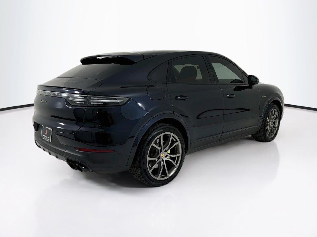 Certified 2023 Porsche Cayenne Platinum Edition AWD/4WD image 9