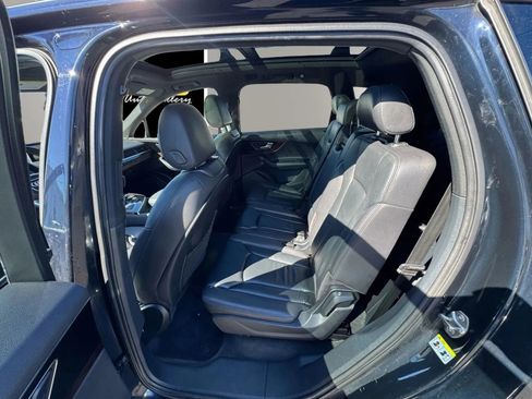 Used 2017 Audi Q7 3.0T Premium Plus image 10
