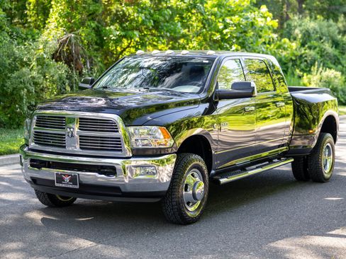 Used 2011 RAM 3500 Big Horn AWD/4WD image 7
