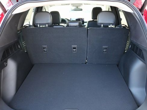 Used 2024 Ford Escape SE image 10