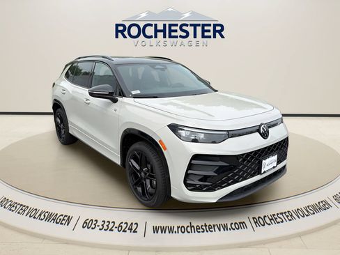 New 2026 Volkswagen Tiguan SE R-Line AWD/4WD image 8