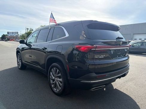 Certified 2025 Buick Enclave Preferred w/ Power Package AWD/4WD image 5