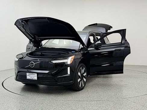 New 2026 Volvo EX90 Ultra AWD/4WD image 9