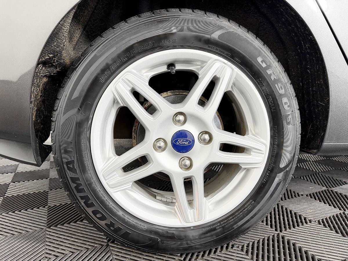 Used 2018 Ford Fiesta SE FWD image 24