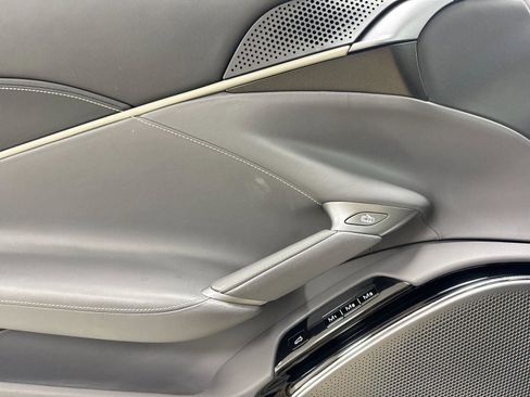 Used 2023 Ferrari Roma RWD image 9