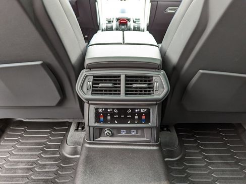 Used 2021 Lamborghini Urus image 38