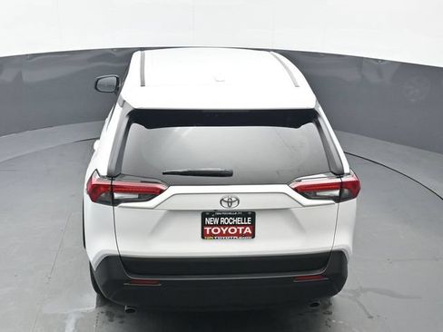 Certified 2024 Toyota RAV4 LE AWD/4WD image 40