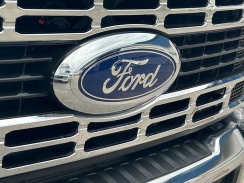 Used 2025 Ford F250 XLT image 19