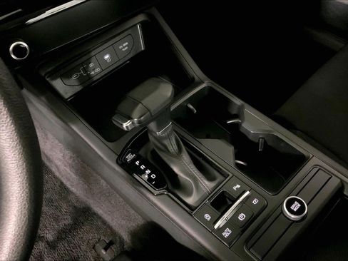 Certified 2025 Kia K5 LXS FWD image 17