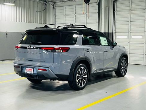 New 2026 Nissan Pathfinder Platinum image 20