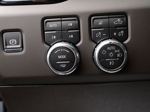 New 2026 GMC Sierra 2500 Denali w/ Denali Reserve Package image 28