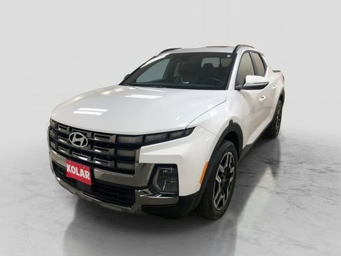 Certified 2025 Hyundai Santa Cruz Limited image 1