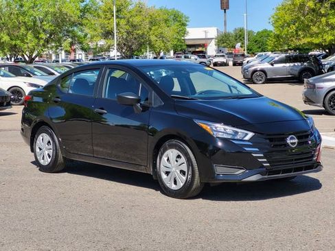 Certified 2025 Nissan Versa S w/ Trunk Package image 1
