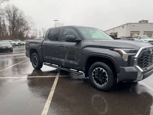 New 2026 Toyota Tundra SR5 image 2