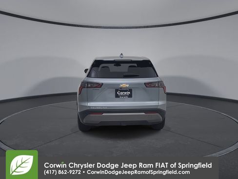 Used 2026 Chevrolet Equinox LT AWD/4WD image 13