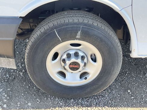 New 2025 GMC Savana 2500 Extended w/ Driver Convenience Package image 32