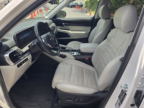 Used 2023 Kia Telluride SX Prestige AWD/4WD image 12