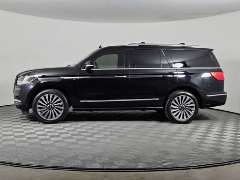 Used 2019 Lincoln Navigator Reserve w/ Cargo Package AWD/4WD image 3