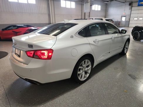 Used 2017 Chevrolet Impala Premier w/ Enhanced Convenience Package image 4