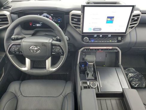 Used 2026 Toyota Tundra Platinum AWD/4WD image 16