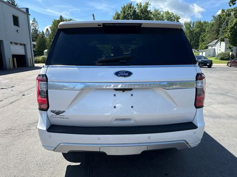 Used 2018 Ford Expedition Platinum AWD/4WD image 4