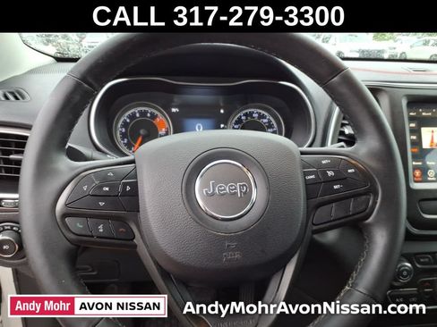 Used 2019 Jeep Cherokee Trailhawk w/ Cold Weather Group AWD/4WD image 19
