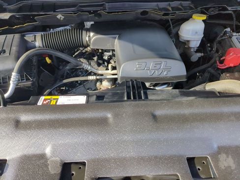 Used 2024 RAM 1500 Classic SLT image 22