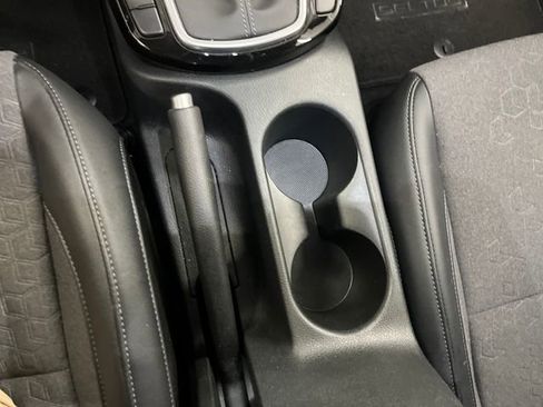 Certified 2024 Kia Seltos S image 17