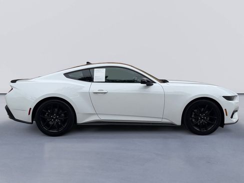 Used 2026 Ford Mustang Coupe RWD image 2