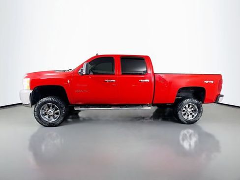 Used 2010 Chevrolet Silverado 2500 LT AWD/4WD image 9