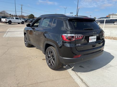 New 2026 Jeep Compass Latitude w/ Sun and Sound Group AWD/4WD image 3