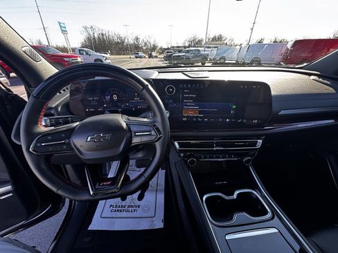 Used 2024 Chevrolet Traverse RS w/ LPO, Floor Liner Package image 15